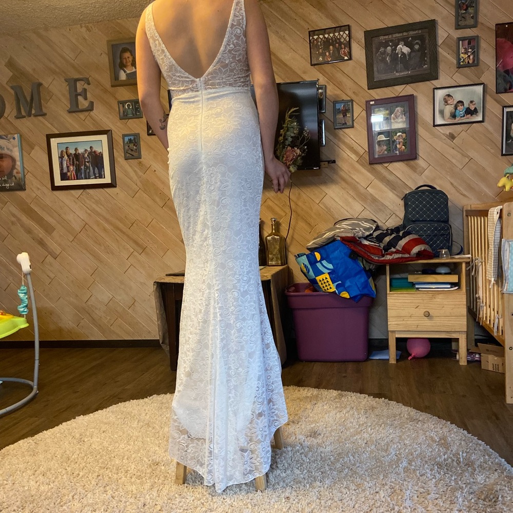 Looking for a beautiful lacey white dress ??